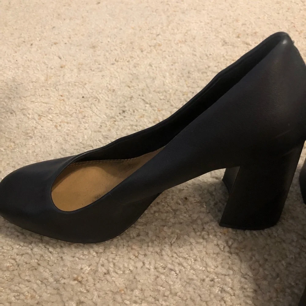 Gianni Bini black dress shoes size 9.5 - Picture 3 of 3